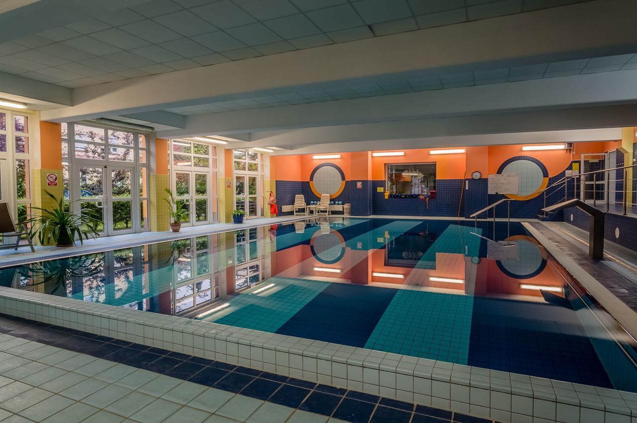 Hotel *** Nat コウォブジェク エクステリア 写真
