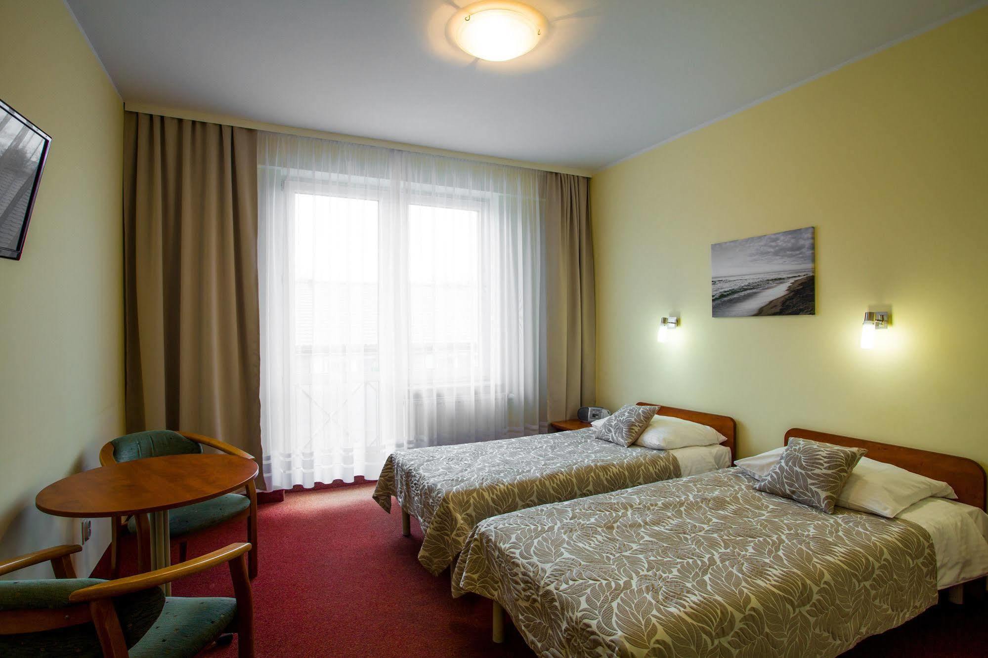 Hotel *** Nat コウォブジェク エクステリア 写真