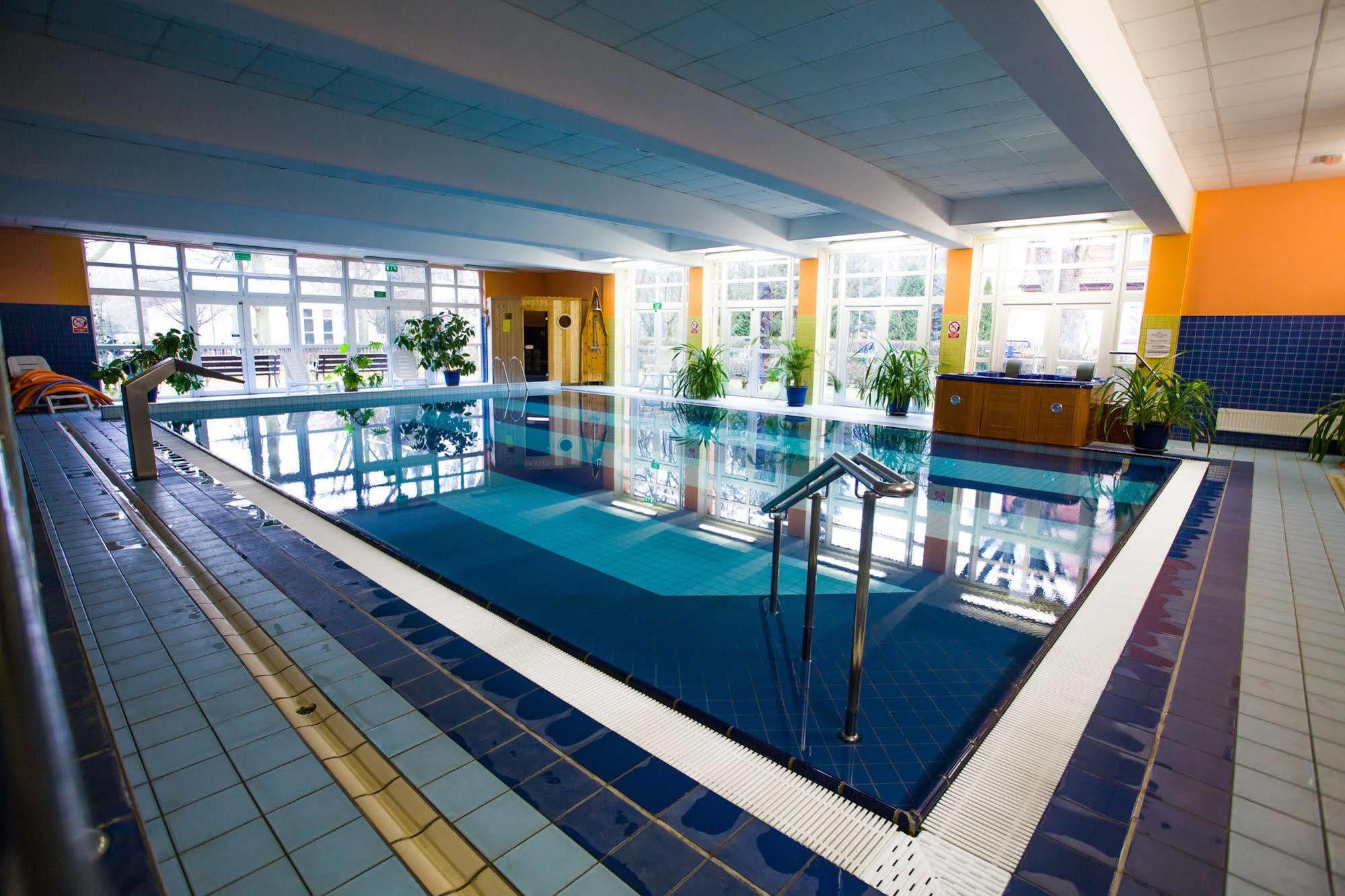 Hotel *** Nat コウォブジェク エクステリア 写真